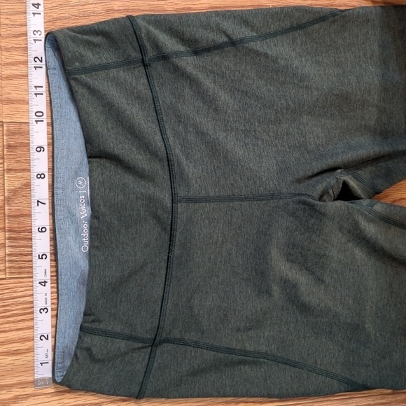 Green-blue-pink colorblock 7/8 length workout leggings, Outdoor Voices M - Picture 2 of 6